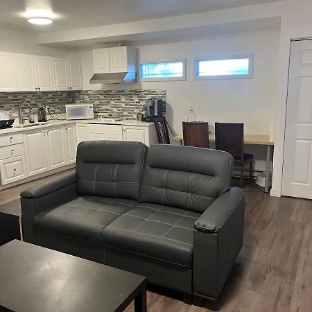 فندق Starting Point Family House Saanich المظهر الخارجي الصورة