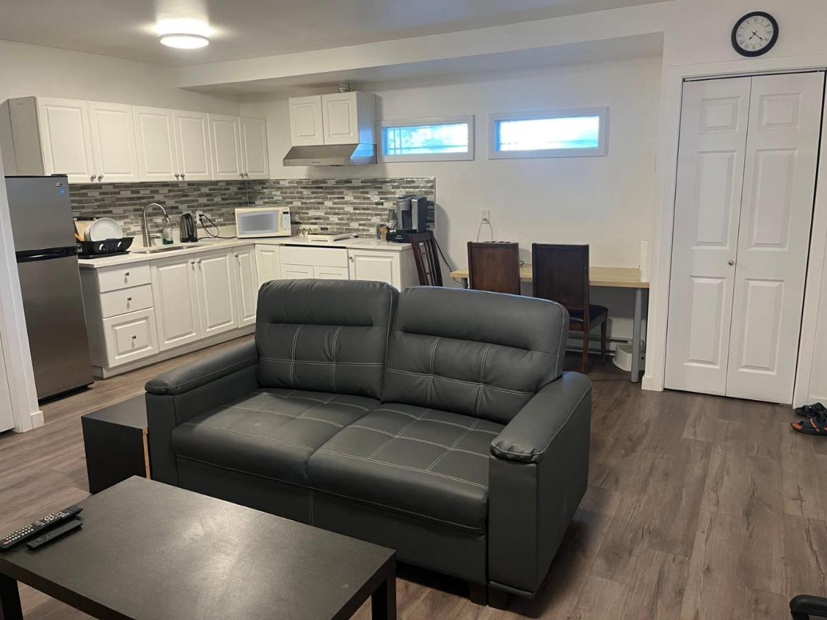 فندق Starting Point Family House Saanich المظهر الخارجي الصورة